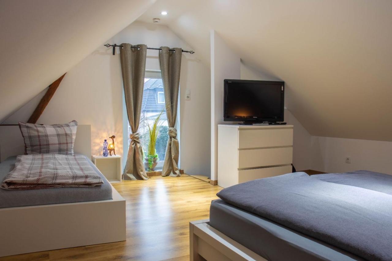 Kleine Gemuetliche Einliegerwohnung Mit Garten Und Pool Nordstemmen Екстериор снимка
